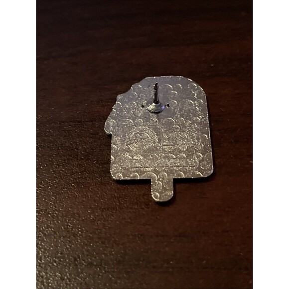 Disney Lilo Ice Cream Mystery Trading Pin - Picture 4 of 4